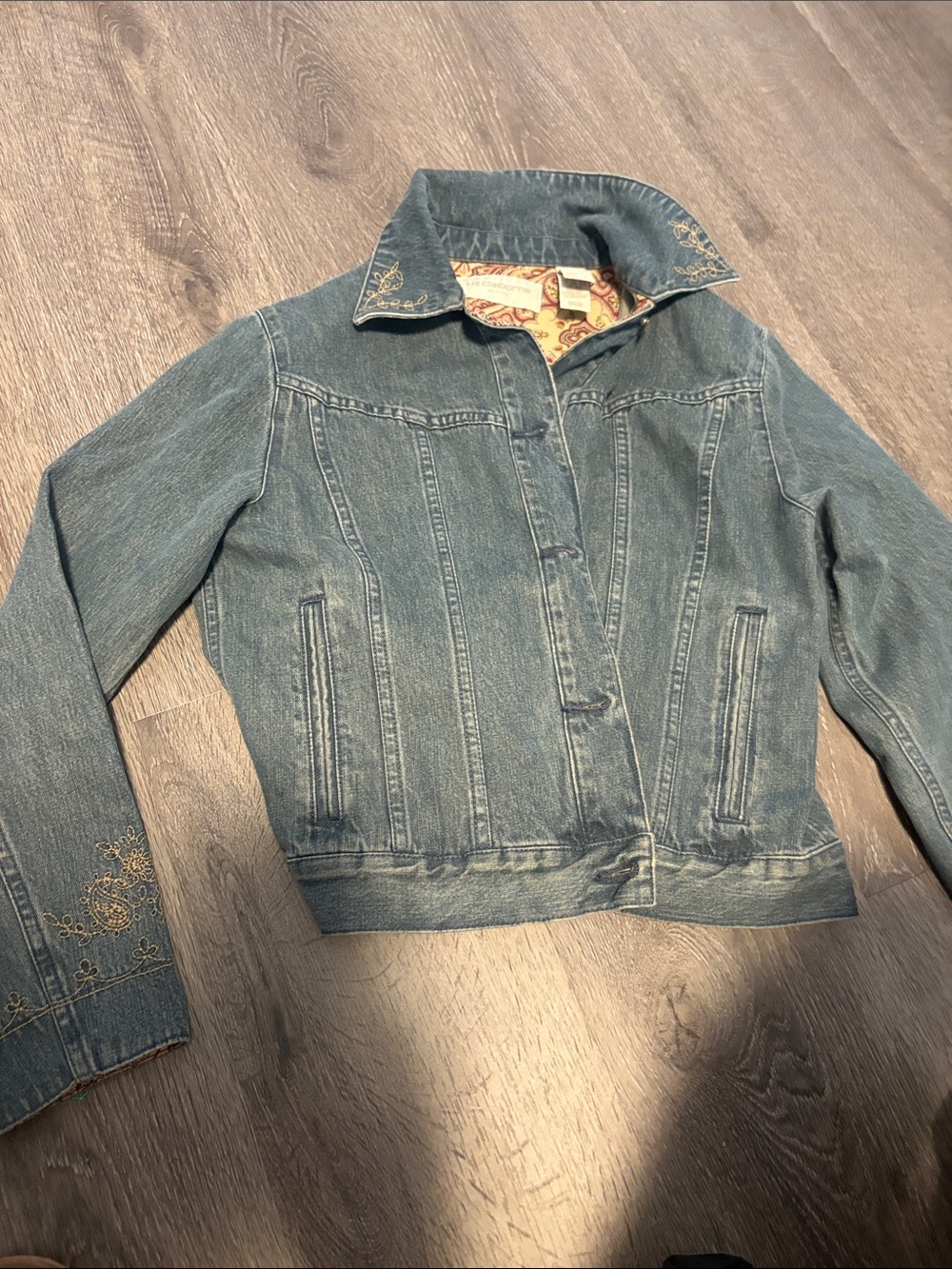 Vintage Embroidered Blue Denim Jacket - Women